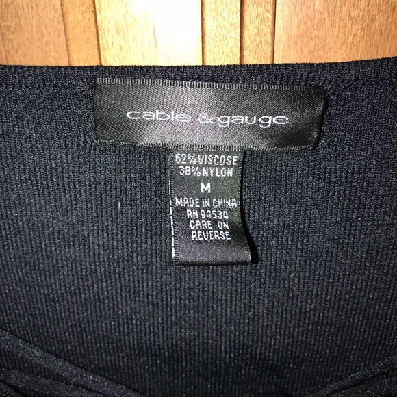 Cable and Gauge black top - Picture 3 of 4